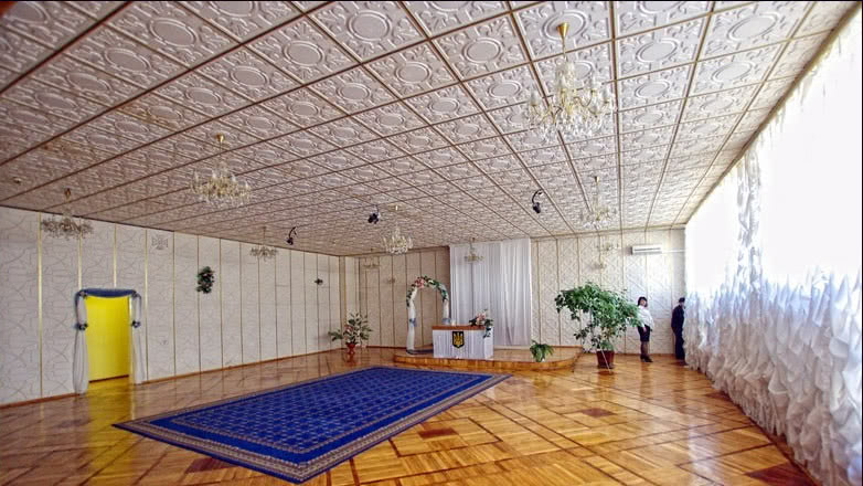 РАГСи Києва та весільні послуги