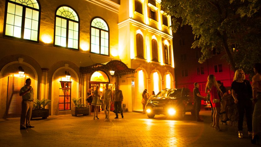 Нічний клуб Caribbean Club
