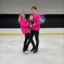 Школа фігурного катання Family_on_ice