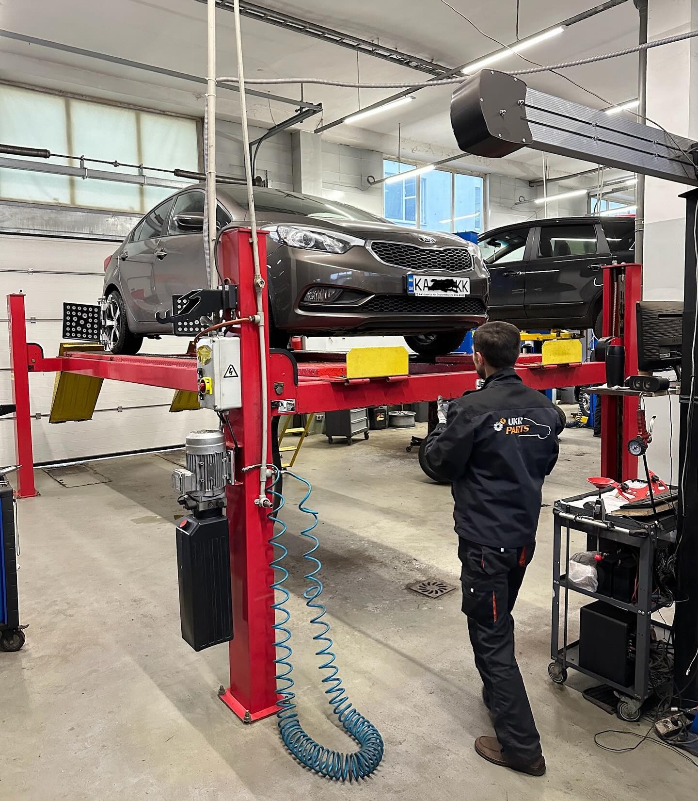 Автозапчастини UkrParts