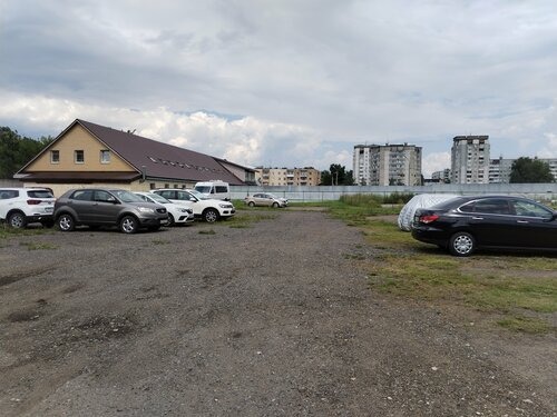 Автостоянка на метро Іподром