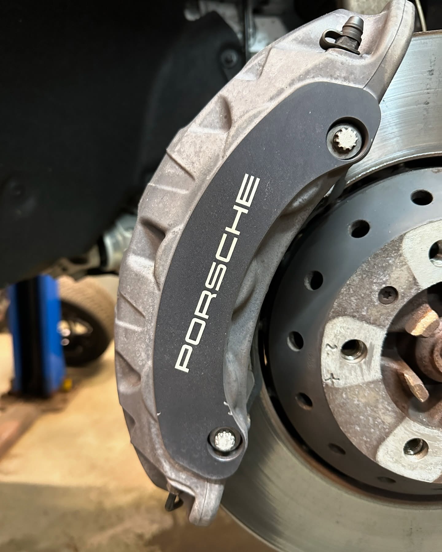 Інтернет-магазин автозапчастин UkrParts