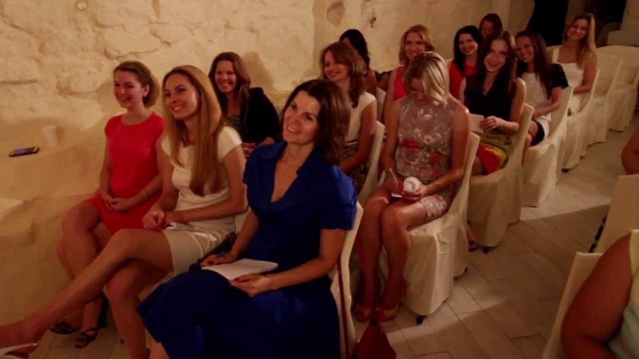 Жіночий Клуб Алли Янсонс