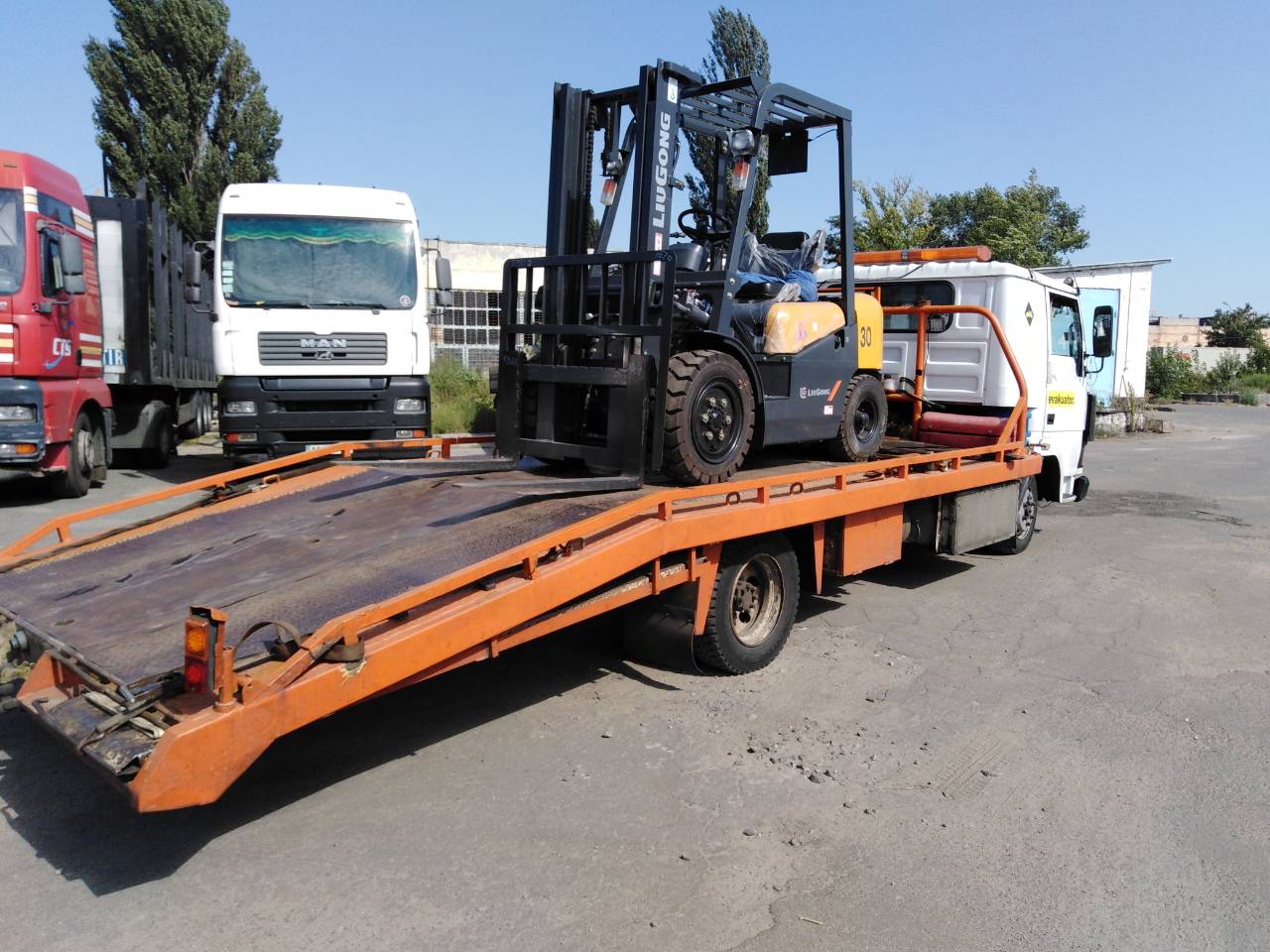 Услуги эвакуатора AutoEvakyator