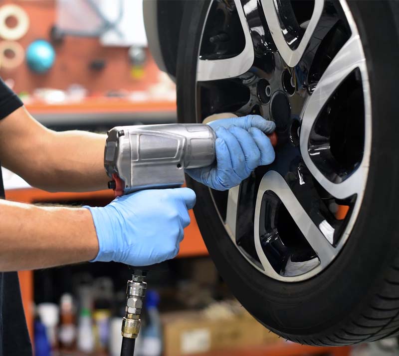 Компанія «Шинний світ»