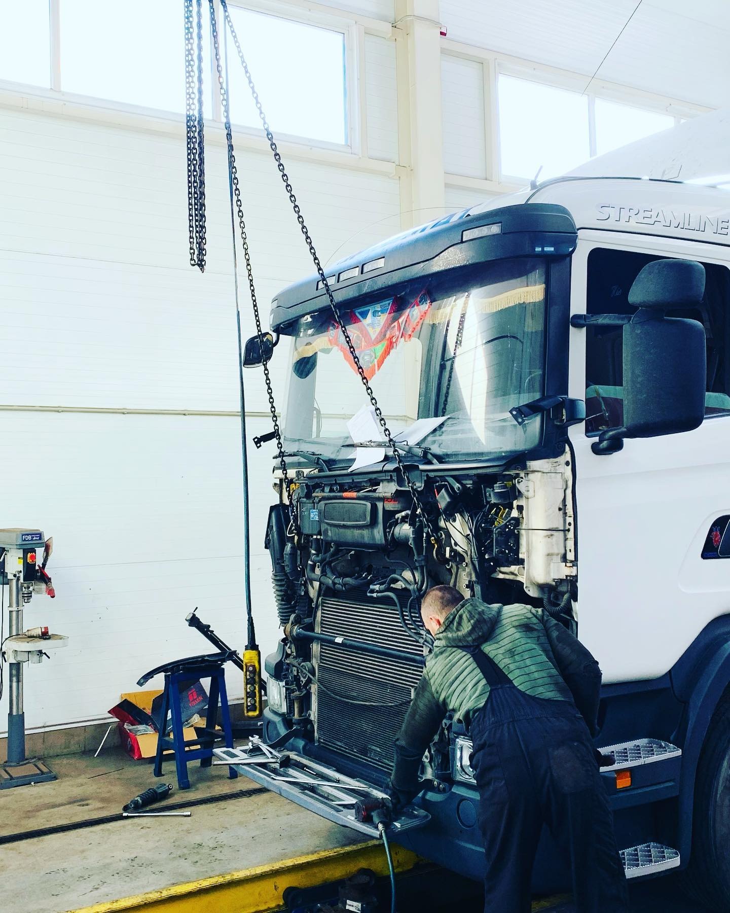 «Сінта-груп» ремонт вантажних автомобілів