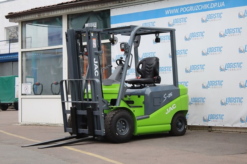 Обучение водителей погрузчиков «Logistic Forklift»